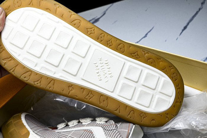 LVT Tilted Sneaker COPSHOE L&V-TI17