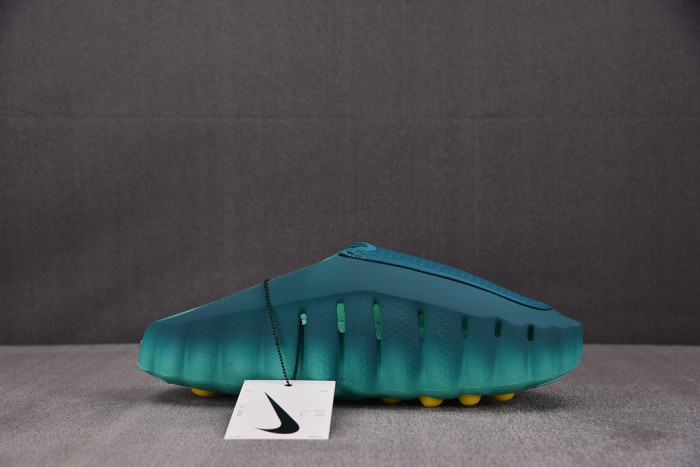 Nike Mind 001 