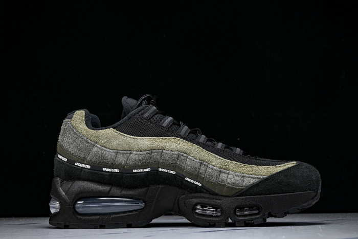Undefeated x Nike Air Max 95 