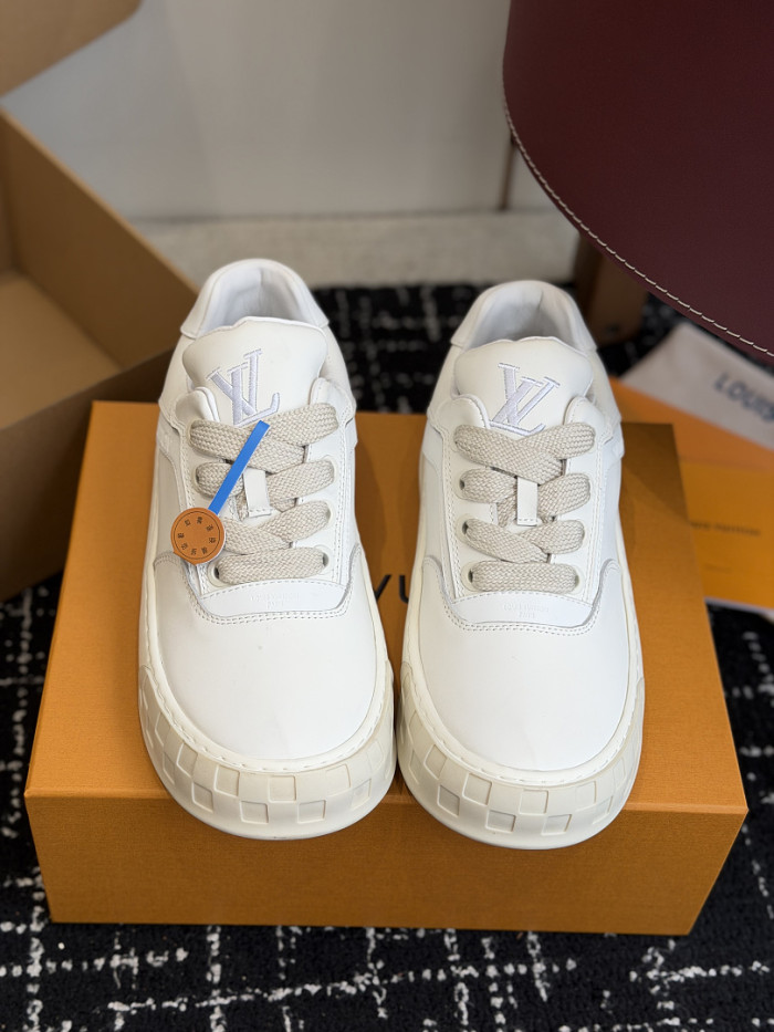 LVT Tilted Sneaker COPSHOE L&V-TI14