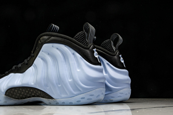 Nike Air Foamposite One “Psychic Blue” HJ6014-400
