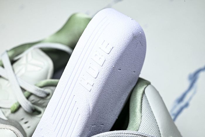 Kobe 9 Elite Low EM Protro “Steam” IH1401-003