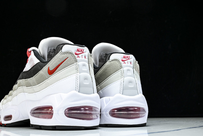 Nike Air Max 95 OG "Comet" IB7862-100