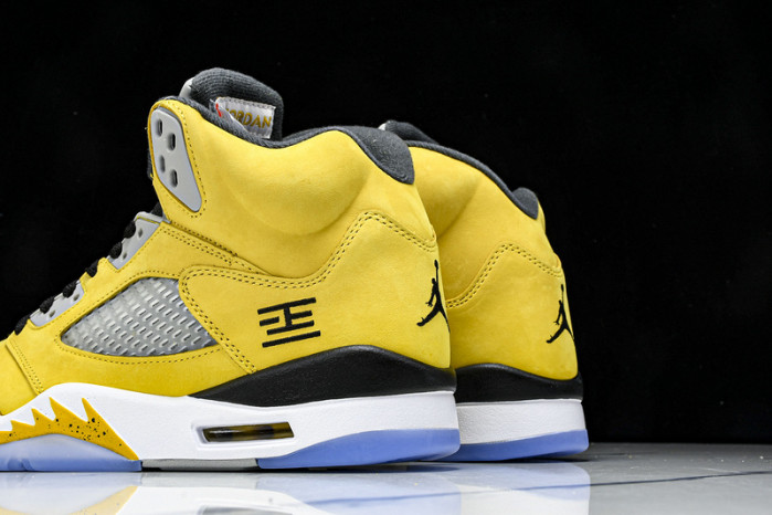 Jordan 5 Retro Tokyo T23 (2025) - IO3372-700
