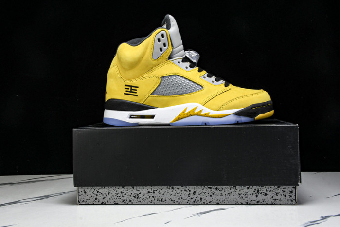 Jordan 5 Retro Tokyo T23 (2025) - IO3372-700