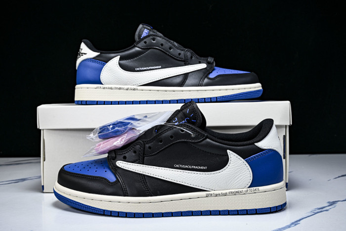 Travis Scott x Air Jordan 1 DM7866-014