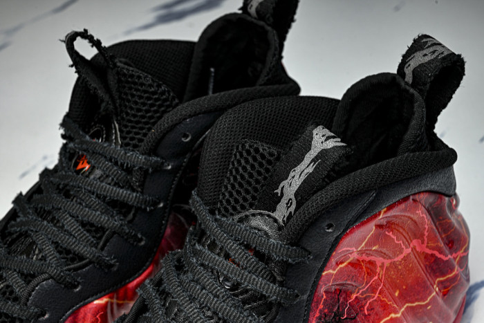 Nike Air Foamposite One x Stranger Things IR7336-001