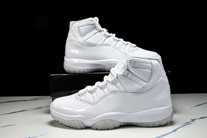 Comme des GarçOns x Air Jordan 11 Retro 