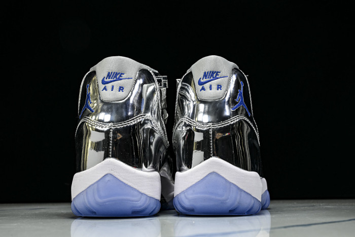 Air Jordan 11 CT8012-730