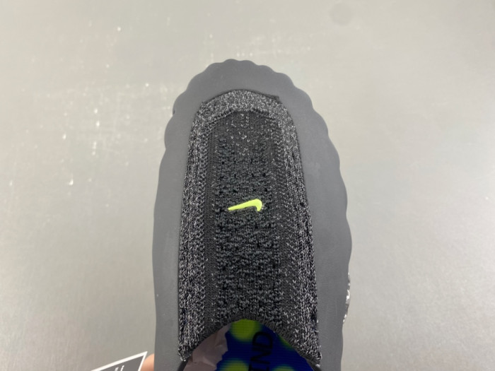 Mind 001 x CH IR2175-401