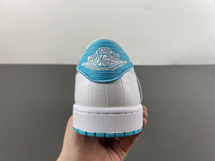 T*f*ny & co travis scott x air jordan 1 low dm7866-771