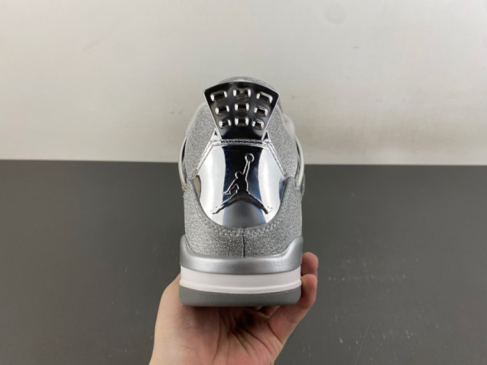 Air Jordan 4 “Glitter Glove” FQ8138-092