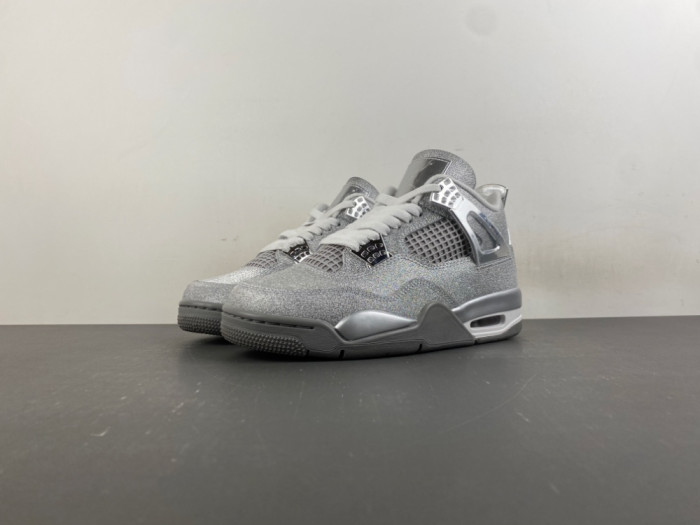 Air Jordan 4 “Glitter Glove” FQ8138-092