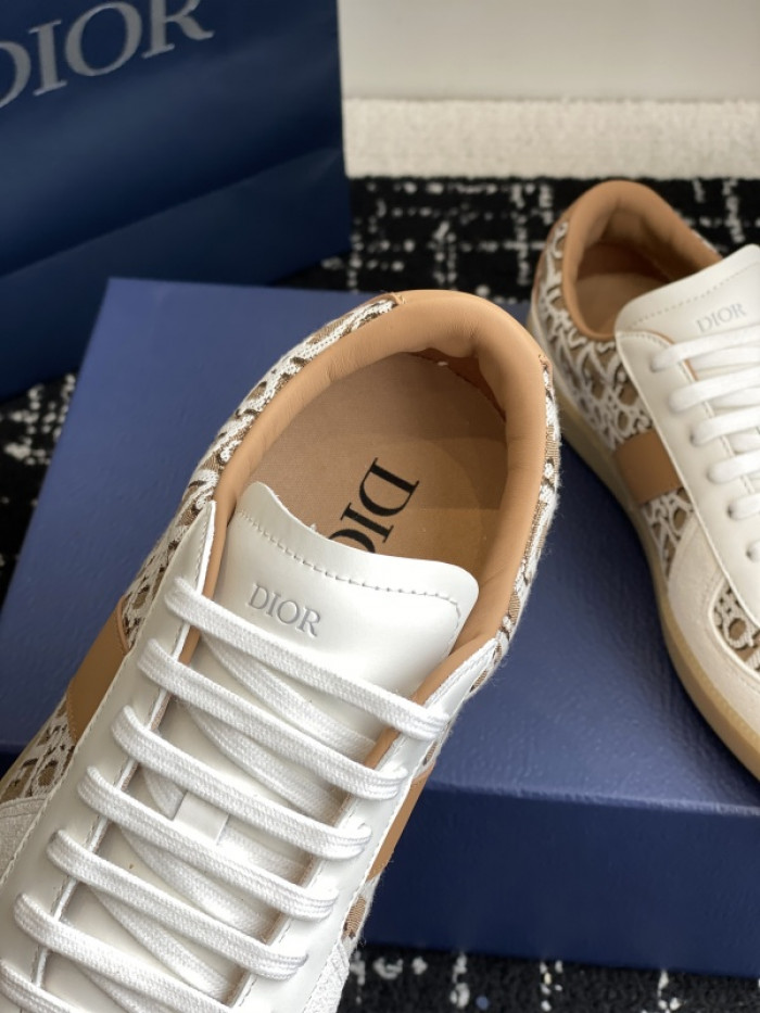D1R* 25Pre-Fall Berlin 01 SNEAKER DR-PF01