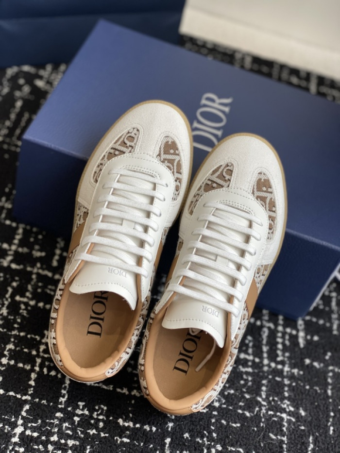 D1R* 25Pre-Fall Berlin 01 SNEAKER DR-PF01