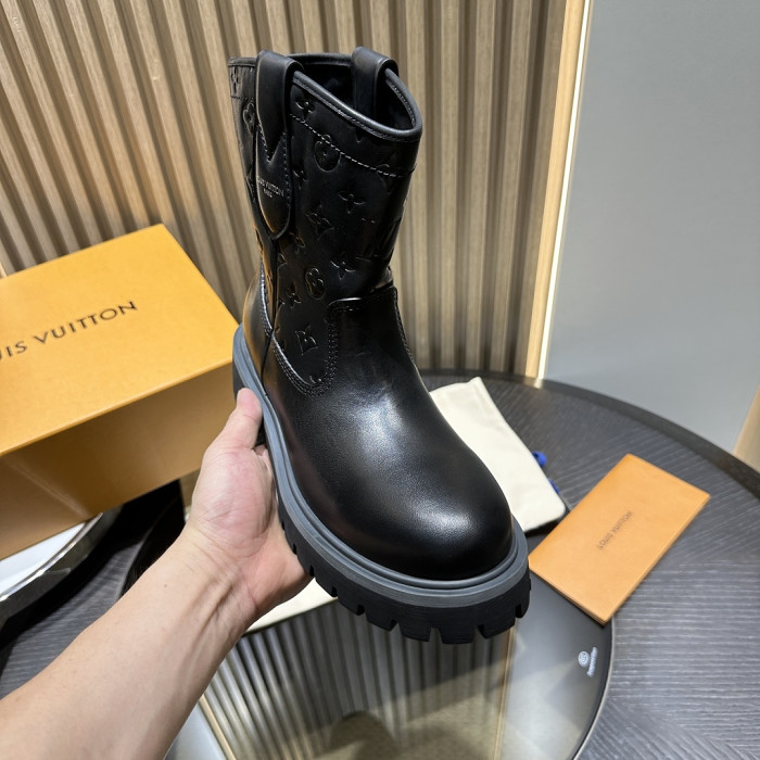 LVT BOOT COPSHOE L&V-BT17