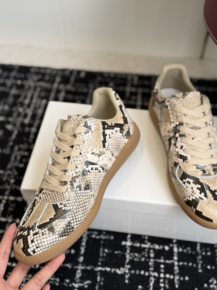 MM COPSHOE -MM228