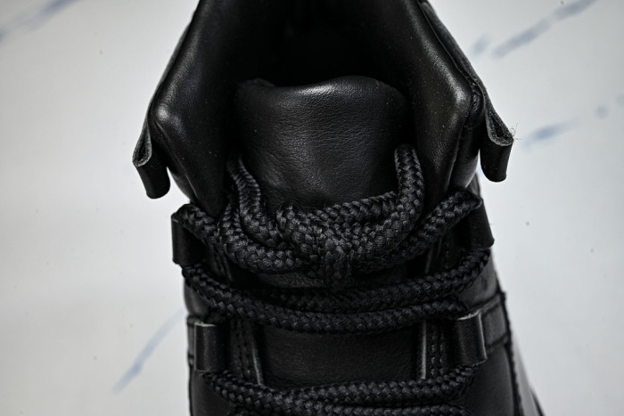omme des Garcons Homme Plus Air Jordan 11 IV7639-001 (2026 )