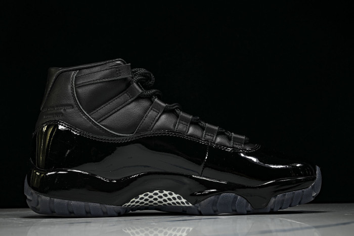 omme des Garcons Homme Plus Air Jordan 11 IV7639-001 (2026 )