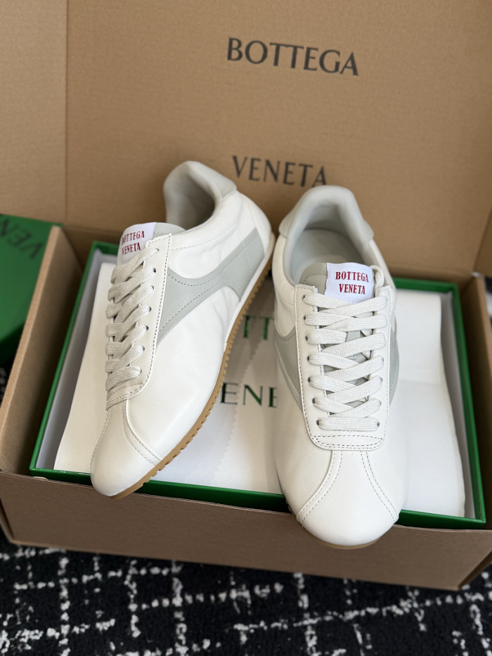 B0tt*ga Ven*ta SNEAKER COPSHPE BV-109