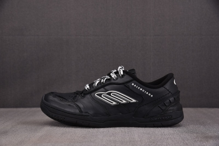 BL Hamptons Worn-Out -COPSHOE BL - WO 03