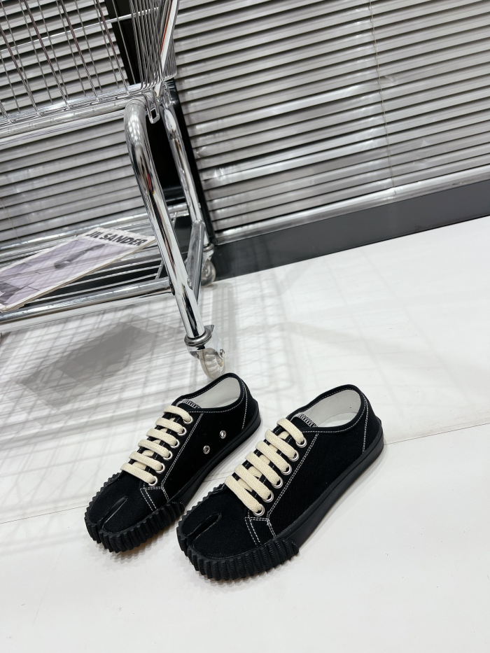 MM COPSHOE -MM106