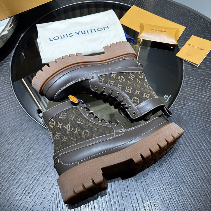 LVT BOOT COPSHOE L&V-BT21