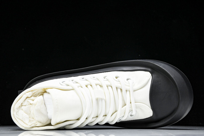 bo*te*ga Ve*ne*ta sneaker copshpe bv-48
