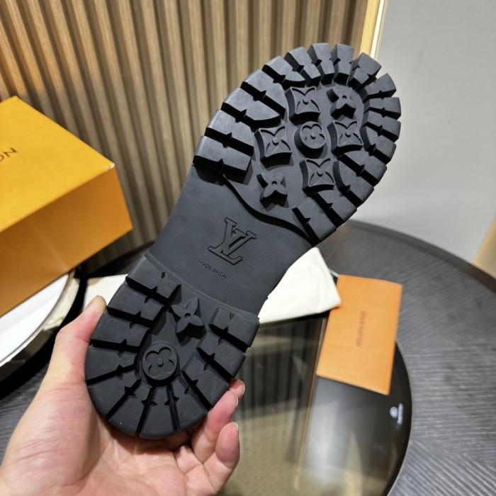 LVT BOOT COPSHOE L&V-BT05