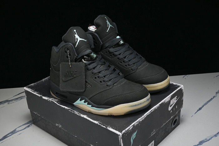 Jordan 5 Retro SoleFly Black Aurora Green IU0734-001