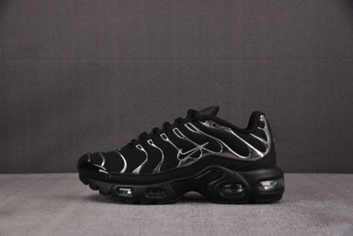 Air Max Plus SE ''Black Chrome Silver'' - HJ9743-001