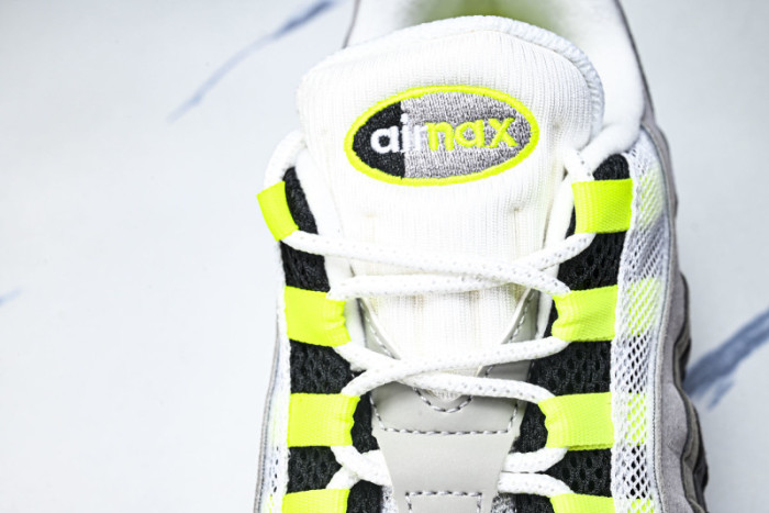 Nike Air Max 95 OG Big Bubble Neon (2025) HM4740-001