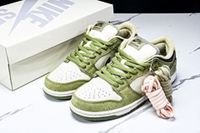 Yuto Horigome x Nike SB Dunk Low Asparagus HF8022-300