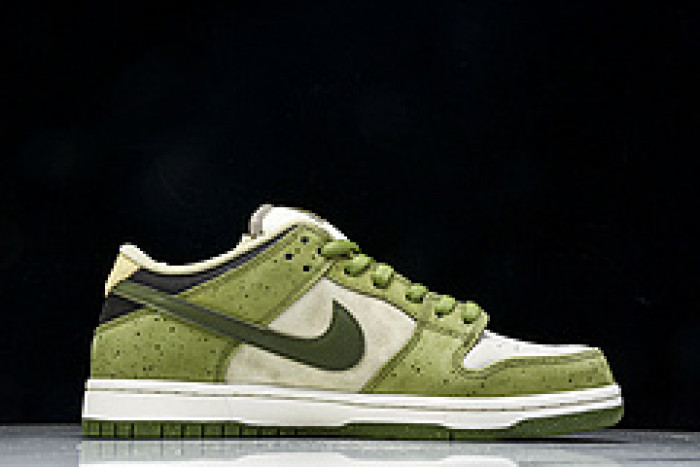 Yuto Horigome x Nike SB Dunk Low Asparagus HF8022-300