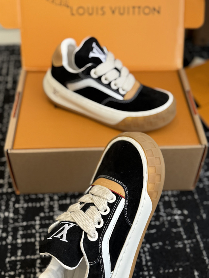 LVT Tilted Sneaker COPSHOE L&V-TI03