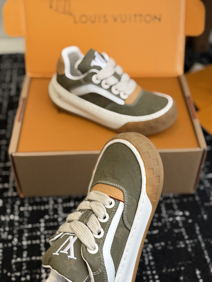 LVT Tilted Sneaker COPSHOE L&V-TI07