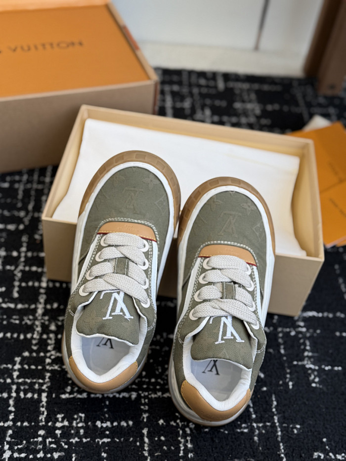 LVT Tilted Sneaker COPSHOE L&V-TI07