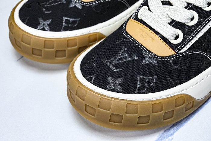 LVT Tilted Sneaker COPSHOE L&V-TI09