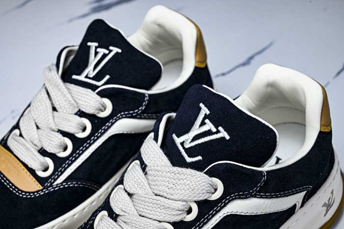 LVT Tilted Sneaker COPSHOE L&V-TI10