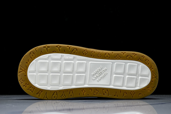 LVT Tilted Sneaker COPSHOE L&V-TI10