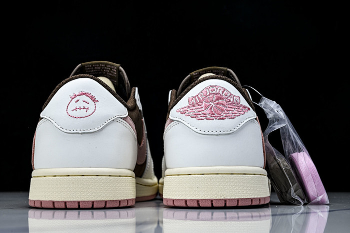 Travis Scott x Air Jordan 1 Low OG Dark Pony Pink OxF0rd DZ4137-206