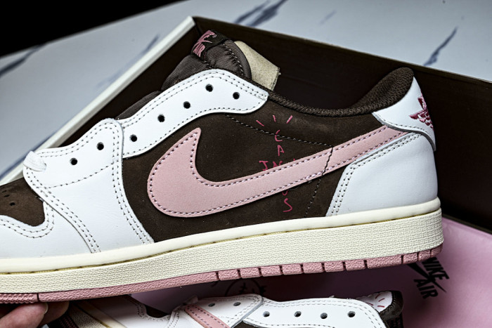 Travis Scott x Air Jordan 1 Low OG Dark Pony Pink OxF0rd DZ4137-206