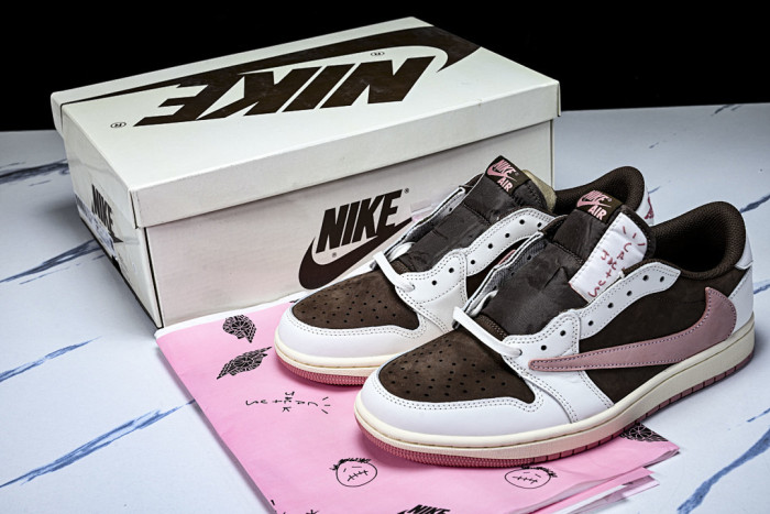 Travis Scott x Air Jordan 1 Low OG Dark Pony Pink OxF0rd DZ4137-206