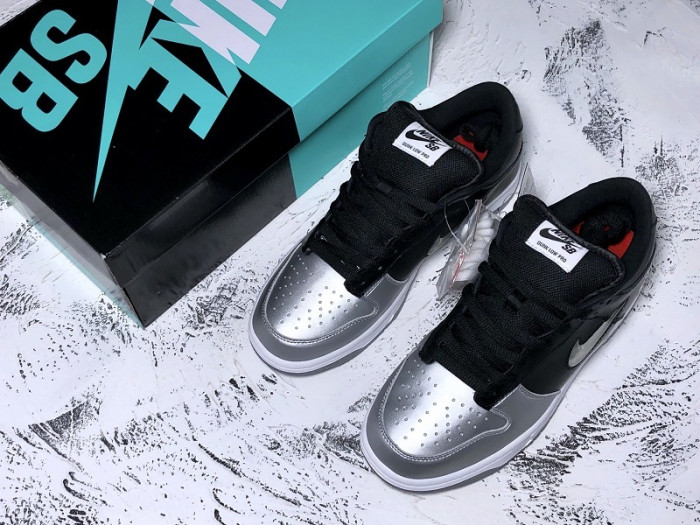 Nike SB Dunk Low s*upre*me Jewel Swoosh Silver - CK3480-001