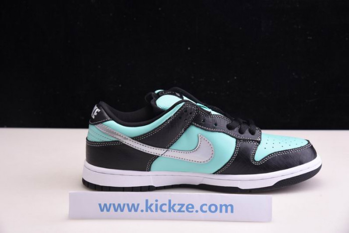 nike dunk sb low D1am0nd s*pply co. "t*f*ny" - 304292-402