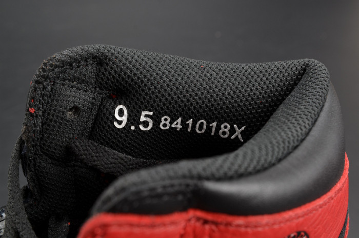 air jordan 1 retro high og “banned” red mens 555088-001