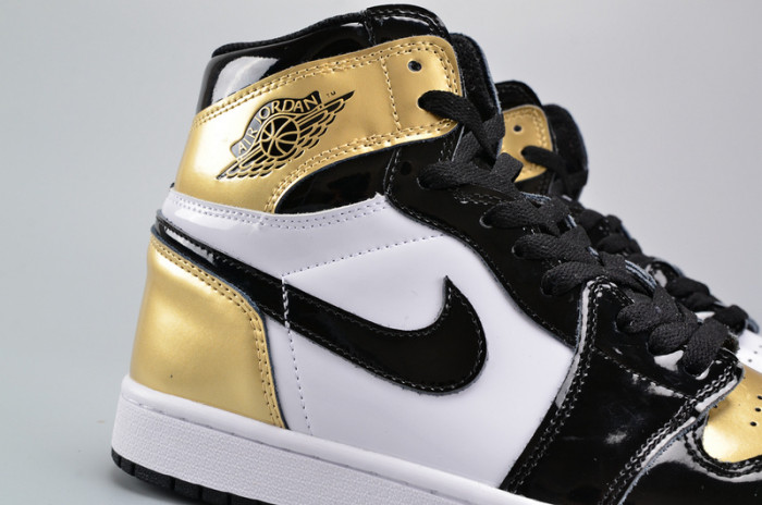 air jordan 1 retro high og nrg complexcon “top 3 gold” 861428-001