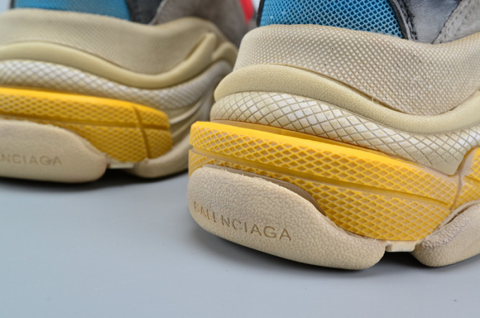 bl triple s trainer red/ blue/ yellof 490673-w06e3-4365