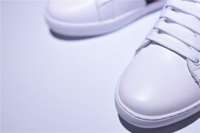 gc ace embroidered low-top sneaker with logo