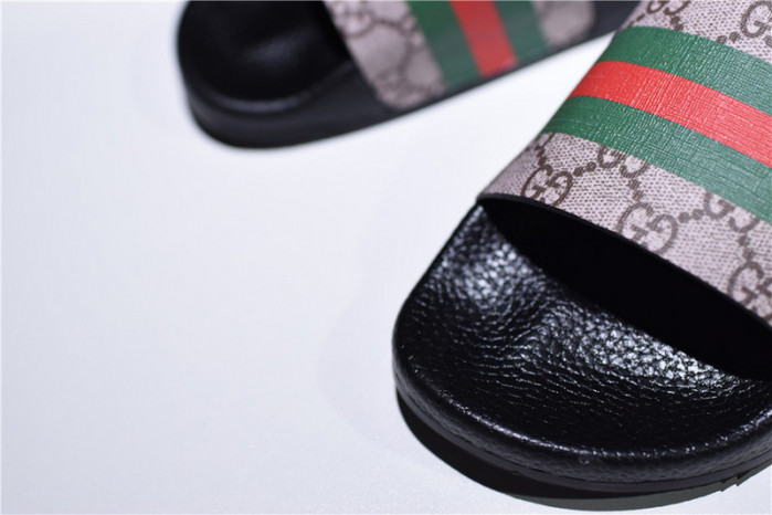 gc leather slide sandal with bee